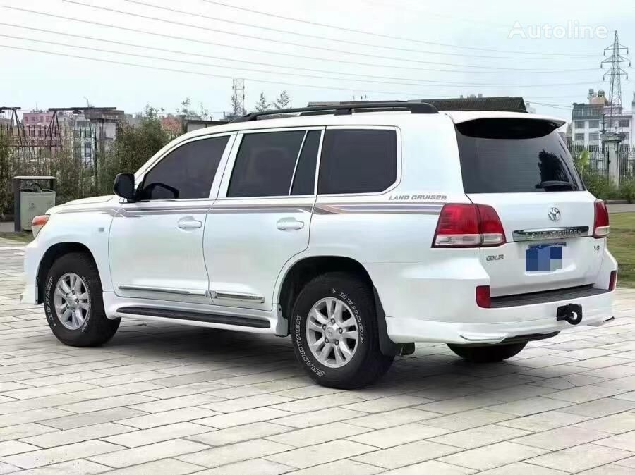 Toyota Land Cruiser - SUV: picture 2 Toyota Land Cruiser - SUV: picture 2