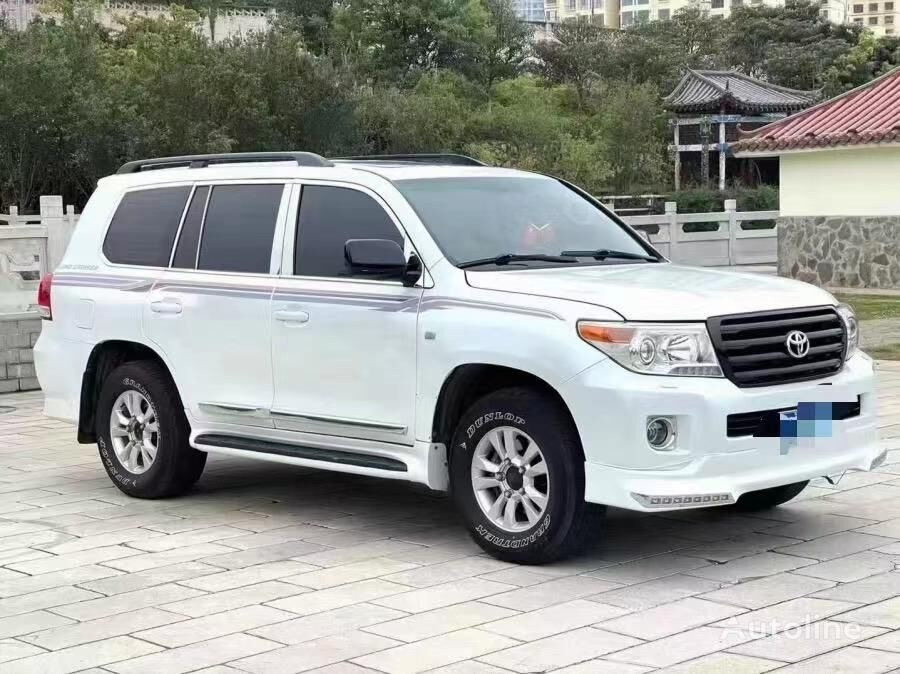 Toyota Land Cruiser - SUV: picture 1 Toyota Land Cruiser - SUV: picture 1