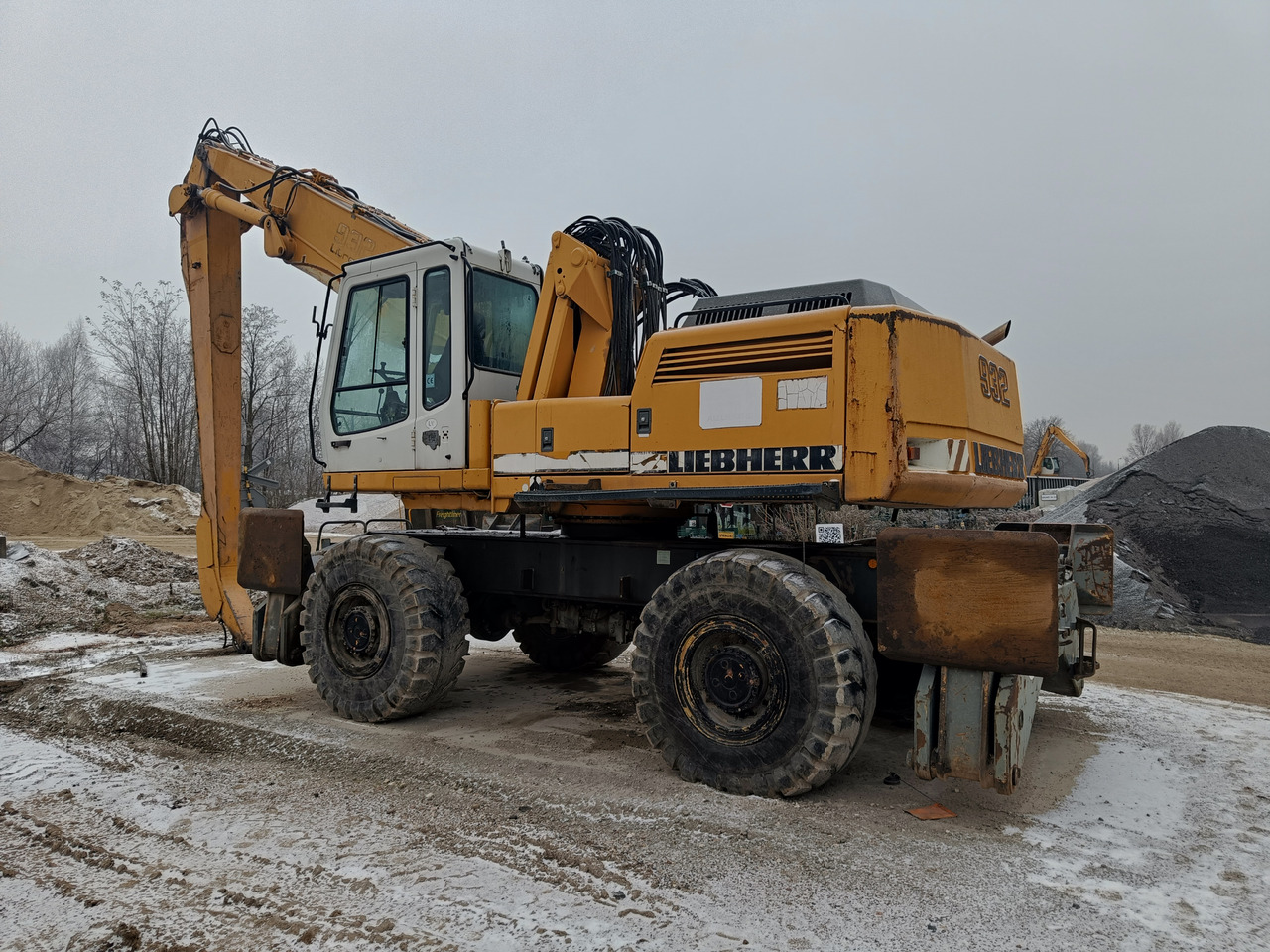 LIEBHERR A 932 Litronic - Material handler: picture 4 LIEBHERR A 932 Litronic - Material handler: picture 4