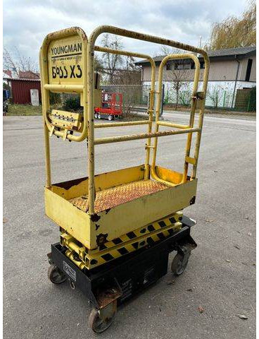 Boss 4,55m Arbeitsbühne Personenlift, BJ 2012 - Scissor lift: picture 3 Boss 4,55m Arbeitsbühne Personenlift, BJ 2012 - Scissor lift: picture 3