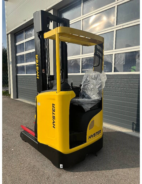 Hyster R 1.2 E Schubmaststapler, 1200kg - Reach truck: picture 3 Hyster R 1.2 E Schubmaststapler, 1200kg - Reach truck: picture 3