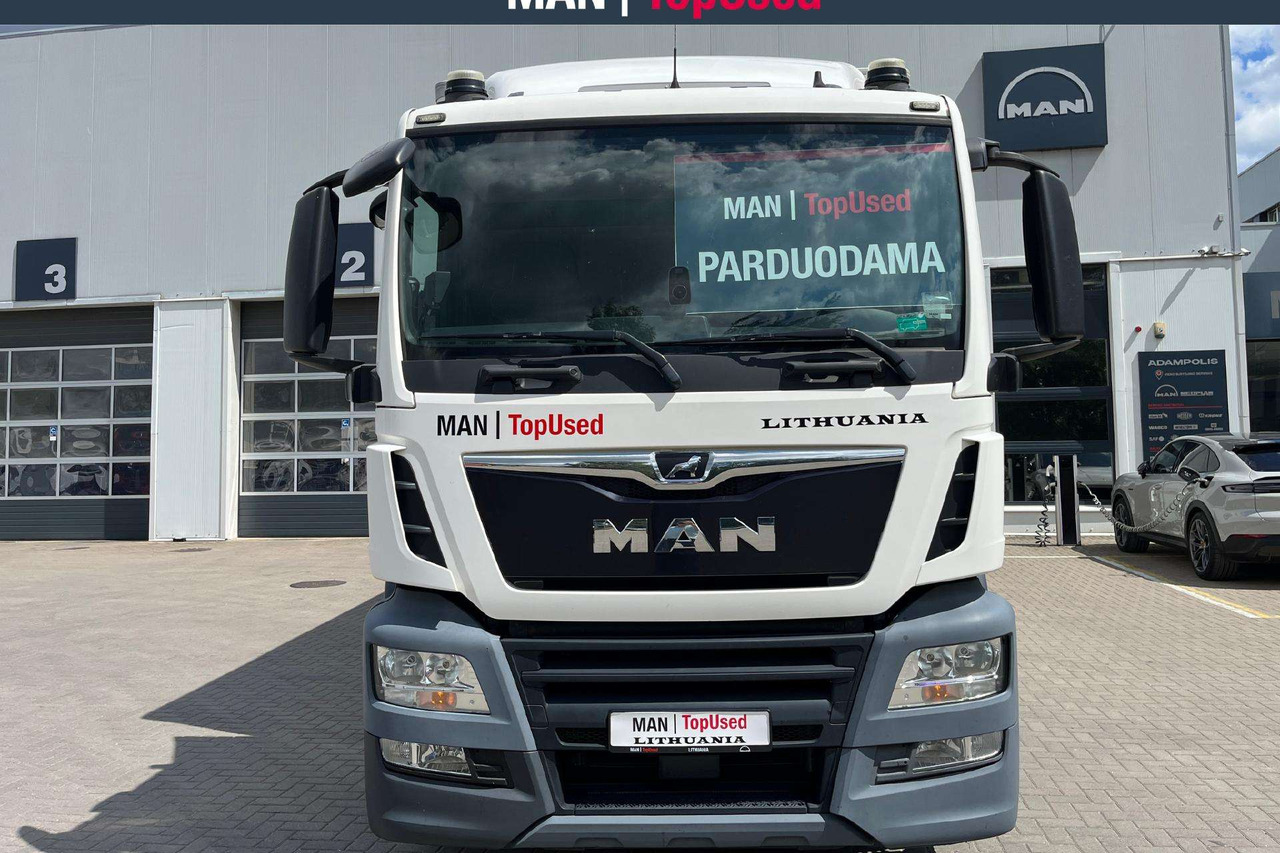 MAN 26.320 6X2-4 LL Carrier Frigo (08749) - Refrigerated truck: picture 2 MAN 26.320 6X2-4 LL Carrier Frigo (08749) - Refrigerated truck: picture 2