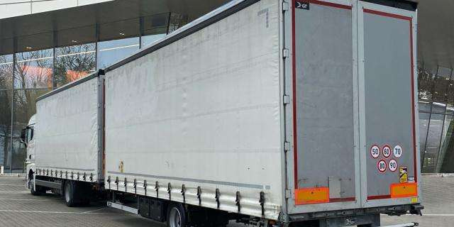 MAN TGX18.470 4x2 LL Retarder (8830) - Curtain side truck: picture 3 MAN TGX18.470 4x2 LL Retarder (8830) - Curtain side truck: picture 3