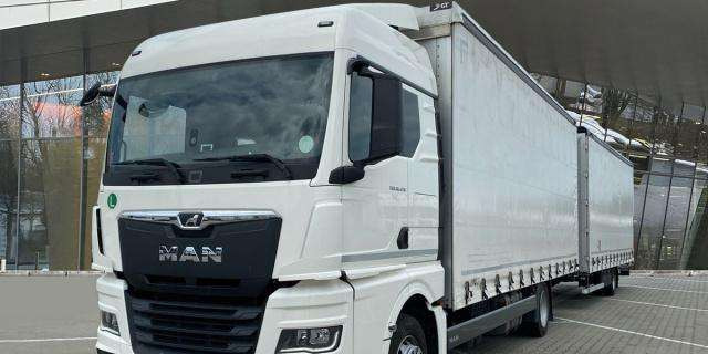 MAN TGX18.470 4x2 LL Retarder (8830) - Curtain side truck: picture 1 MAN TGX18.470 4x2 LL Retarder (8830) - Curtain side truck: picture 1