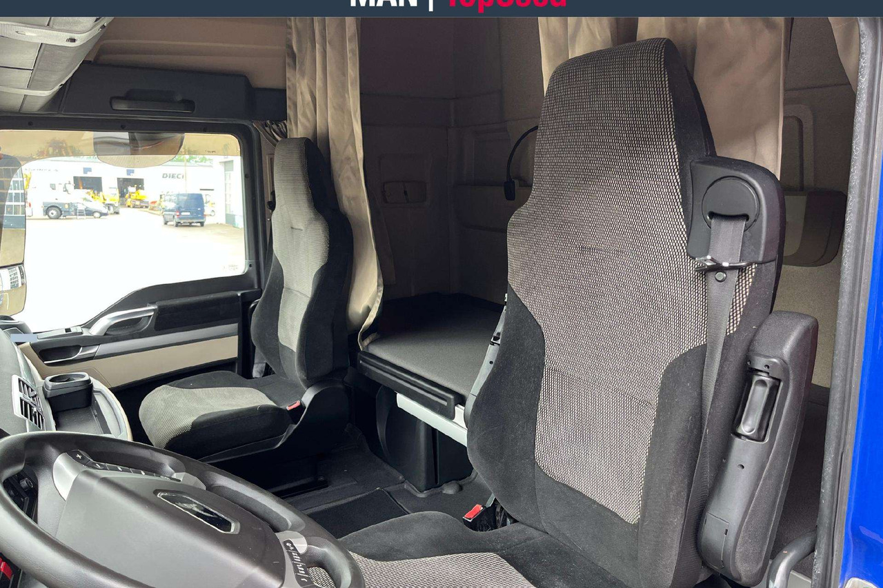 MAN 18.500 XLX Cab Retarder ADR EXIII - Tractor unit: picture 5 MAN 18.500 XLX Cab Retarder ADR EXIII - Tractor unit: picture 5