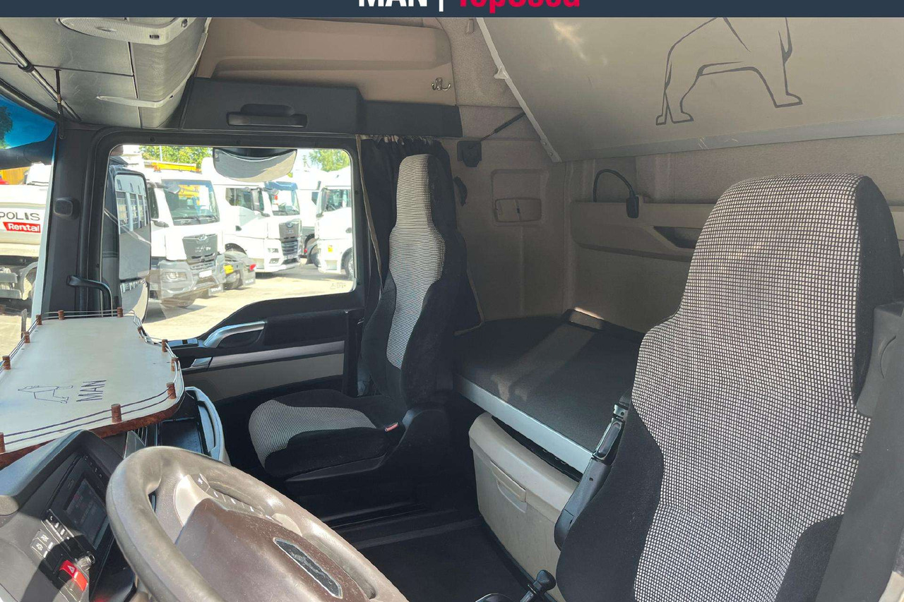 MAN TGX 18.460 XLX Retarder ADR AT 8826 - Tractor unit: picture 5 MAN TGX 18.460 XLX Retarder ADR AT 8826 - Tractor unit: picture 5