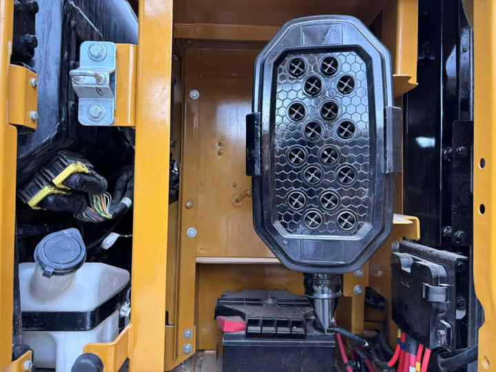 2024 year new model Used Cat 320GC 320D 320D 320C 320CL Caterpillar hydraulic crawler excavators in good condition - Excavator: picture 3 2024 year new model Used Cat 320GC 320D 320D 320C 320CL Caterpillar hydraulic crawler excavators in good condition - Excavator: picture 3