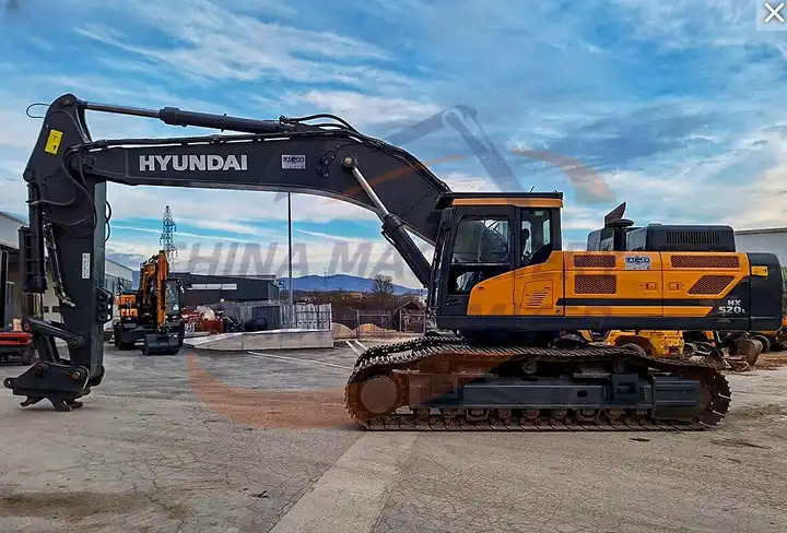 Construction Machine Excavator Hyundai 520 Crawler Excavators Hyundai 520 In Good Quality Hyundai520 - Excavator: picture 3 Construction Machine Excavator Hyundai 520 Crawler Excavators Hyundai 520 In Good Quality Hyundai520 - Excavator: picture 3