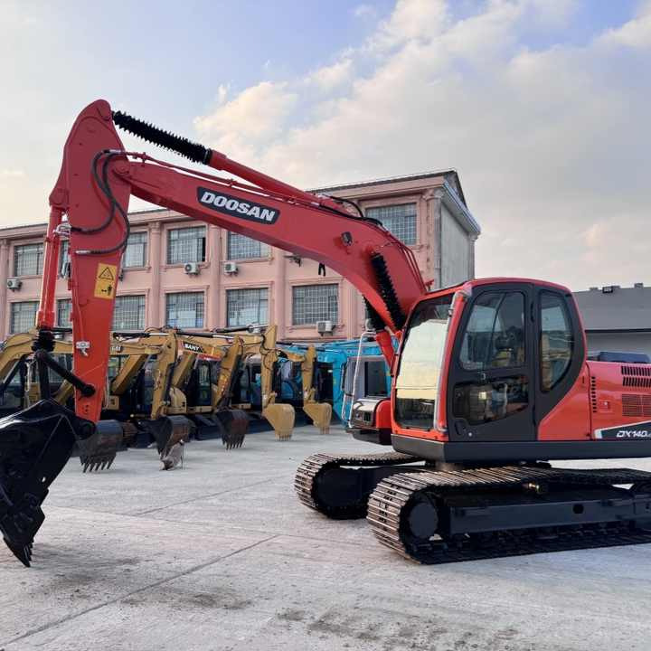 Doosan Dx140LC-9c Excavator Small Used Good Condition Original Excavators From South Korea - Crawler excavator: picture 2 Doosan Dx140LC-9c Excavator Small Used Good Condition Original Excavators From South Korea - Crawler excavator: picture 2