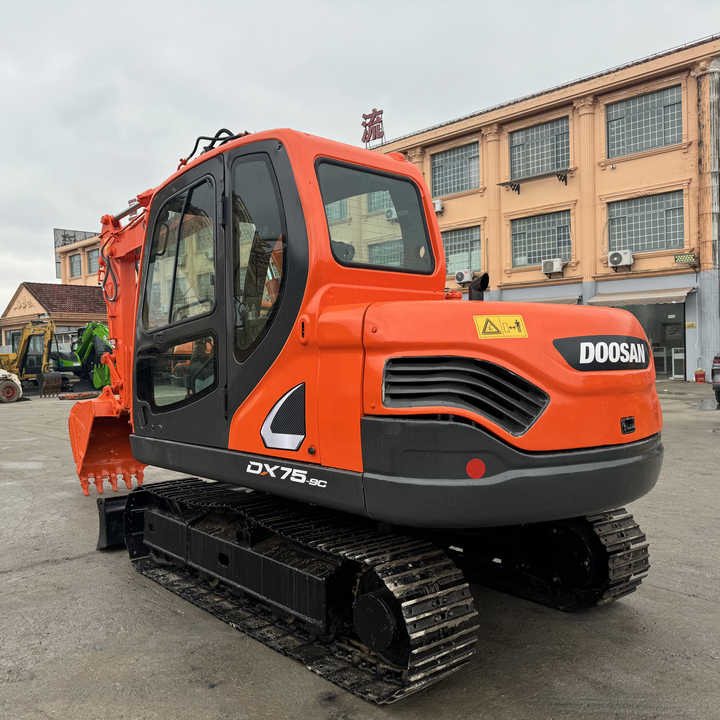Hot Sale Used Doosan DX75-9C Excavator Doosan 7.5 Ton Crawler Digger Original Equipment - Crawler excavator: picture 1 Hot Sale Used Doosan DX75-9C Excavator Doosan 7.5 Ton Crawler Digger Original Equipment - Crawler excavator: picture 1