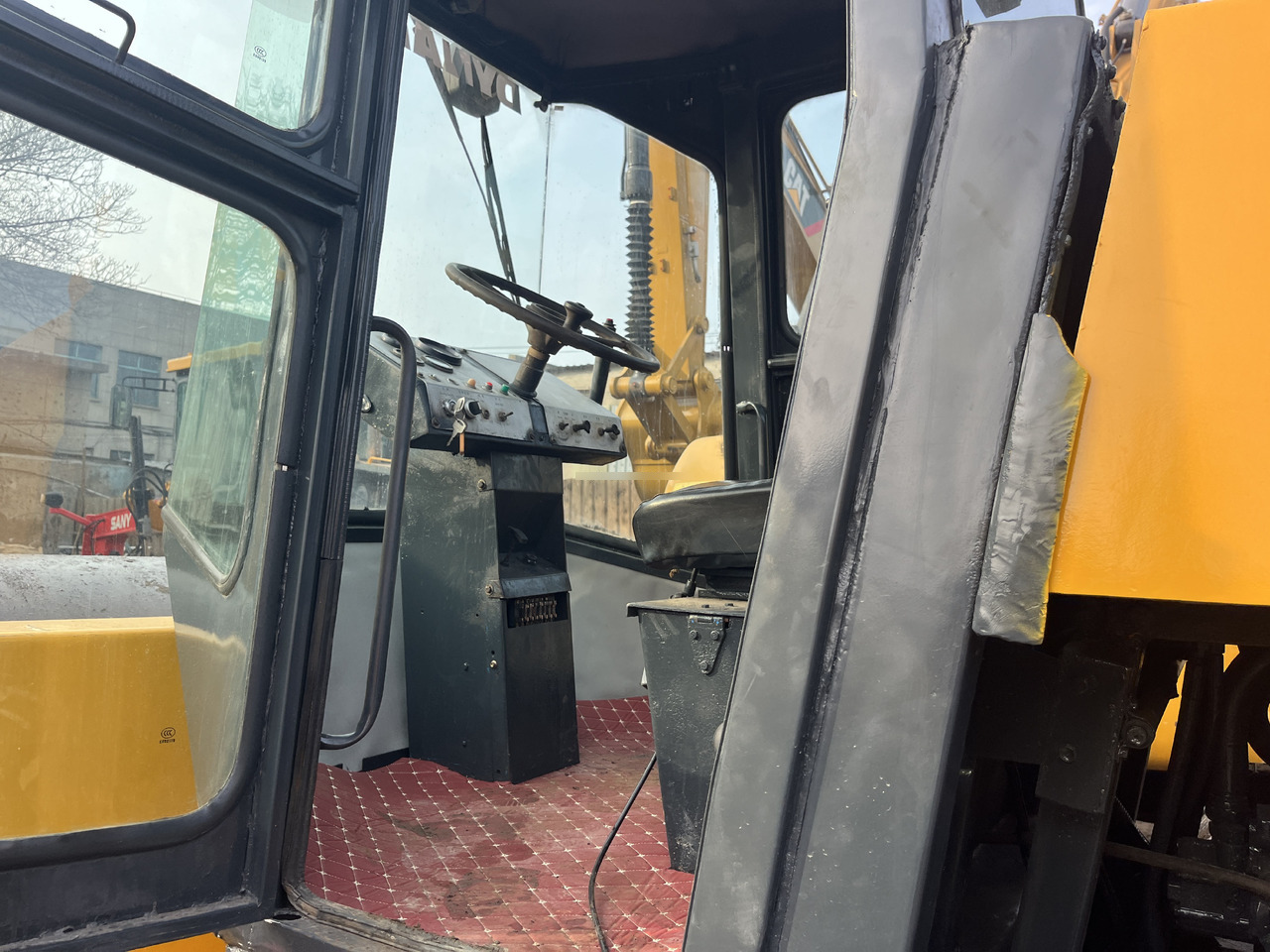 Used Original Dynapac Ca301d Road Rooller in high quality and cheap price with good operating in shanghai for Sale - Compactor: picture 4 Used Original Dynapac Ca301d Road Rooller in high quality and cheap price with good operating in shanghai for Sale - Compactor: picture 4