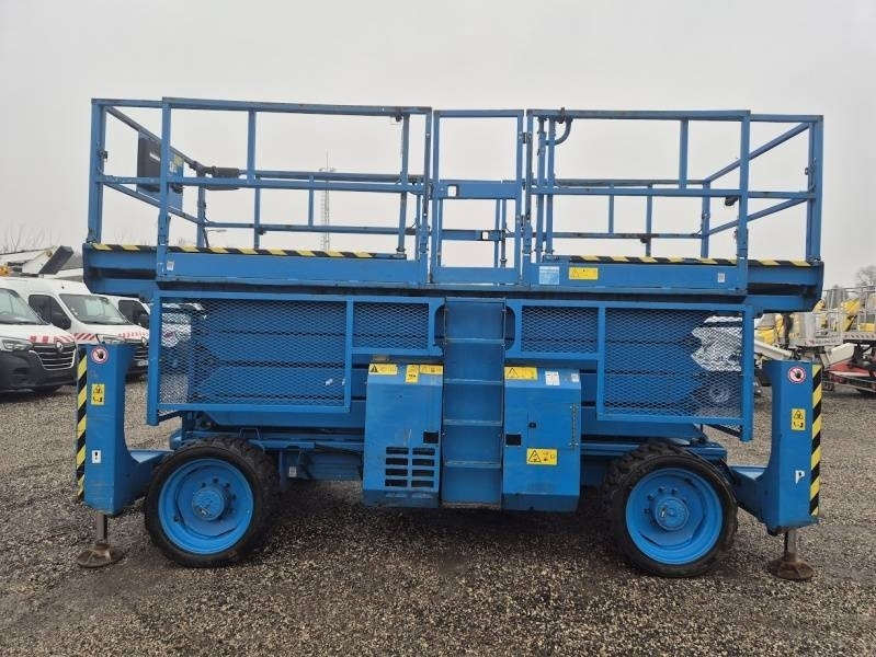 Genie GS4390 - 15,11m, diesel, 4x4 - Scissor lift: picture 5 Genie GS4390 - 15,11m, diesel, 4x4 - Scissor lift: picture 5