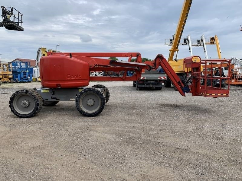Genie Z-45/25 - 16m, 4x4, diesel - Articulated boom lift: picture 4 Genie Z-45/25 - 16m, 4x4, diesel - Articulated boom lift: picture 4
