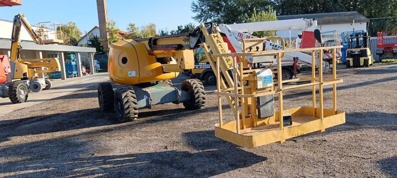 Haulotte HA16SPX - 16m, 4x4, diesel - Articulated boom lift: picture 1 Haulotte HA16SPX - 16m, 4x4, diesel - Articulated boom lift: picture 1