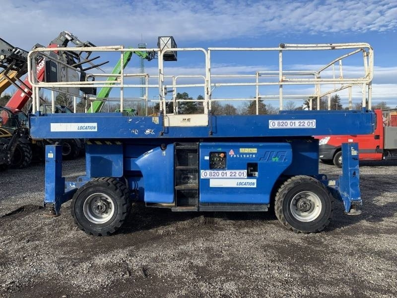 JLG 3394RT - 12m, 4x4, diesel - Scissor lift: picture 4 JLG 3394RT - 12m, 4x4, diesel - Scissor lift: picture 4