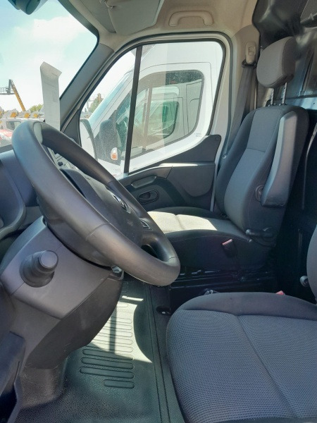 Leasing of Renault Master Klubb K32 - 12,5 m, 120 kg  Renault Master Klubb K32 - 12,5 m, 120 kg: picture 11