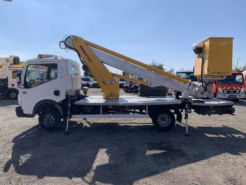 Renault Maxity Multitel MT202DS - 20m - 200 kg  - Truck mounted aerial platform: picture 5 Renault Maxity Multitel MT202DS - 20m - 200 kg  - Truck mounted aerial platform: picture 5