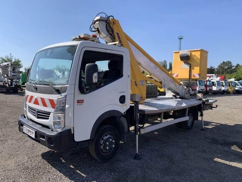 Renault Maxity Multitel MT202DS - 20m - 200 kg  - Truck mounted aerial platform: picture 2 Renault Maxity Multitel MT202DS - 20m - 200 kg  - Truck mounted aerial platform: picture 2