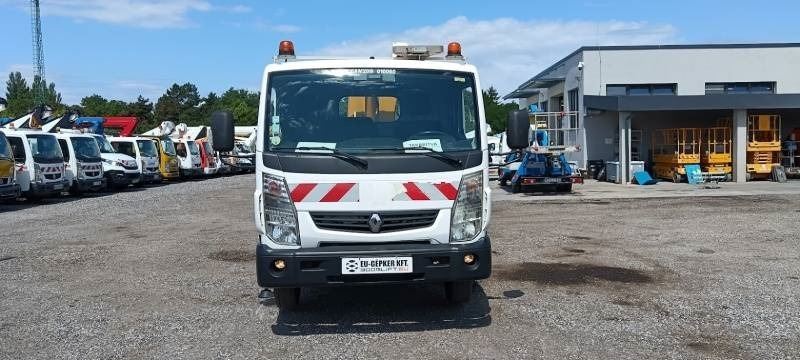 Renault Maxity Multitel MX200 - 20 m - Truck mounted aerial platform: picture 3 Renault Maxity Multitel MX200 - 20 m - Truck mounted aerial platform: picture 3
