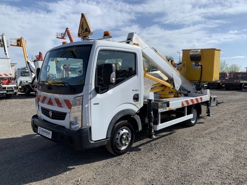 Renault Maxity Multitel MX200 - 20 m - Truck mounted aerial platform: picture 2 Renault Maxity Multitel MX200 - 20 m - Truck mounted aerial platform: picture 2
