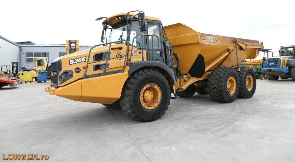 Bell B 30 E - Articulated dump truck: picture 1 Bell B 30 E - Articulated dump truck: picture 1
