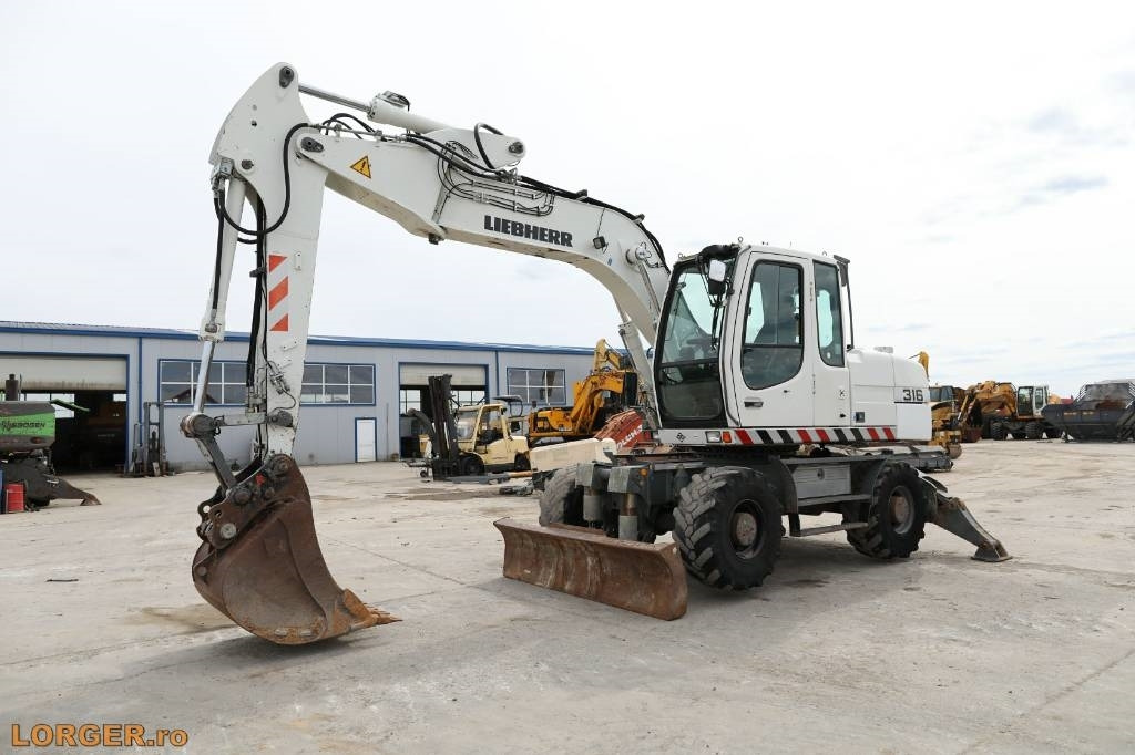 Liebherr A 316 Litronic - Wheel excavator: picture 5 Liebherr A 316 Litronic - Wheel excavator: picture 5