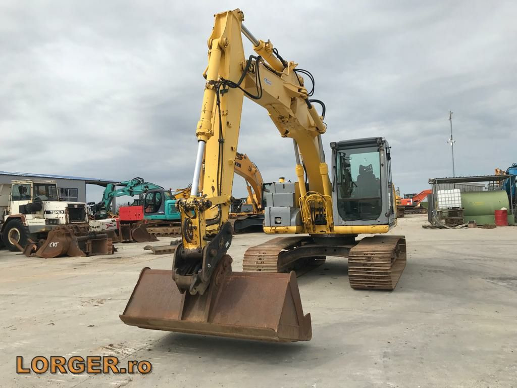 Crawler excavator New Holland E 145: picture 6