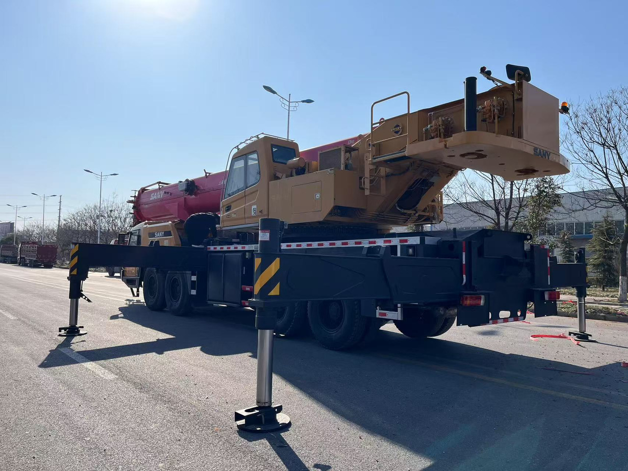 Sany stc800 - Mobile crane: picture 3 Sany stc800 - Mobile crane: picture 3