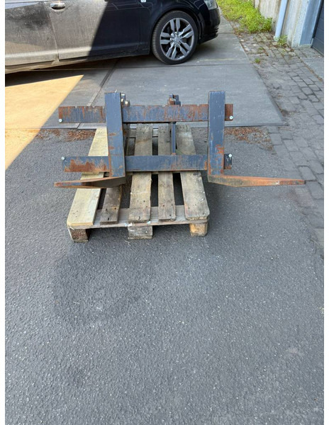 Saes PF-FEM2-110-CW10 palletforks / Palletgabeln / - Forks for Construction machinery: picture 2 Saes PF-FEM2-110-CW10 palletforks / Palletgabeln / - Forks for Construction machinery: picture 2