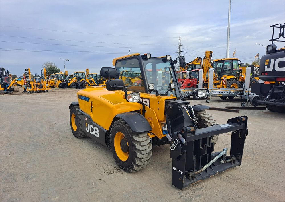 JCB 525-60E - Telescopic handler: picture 2 JCB 525-60E - Telescopic handler: picture 2