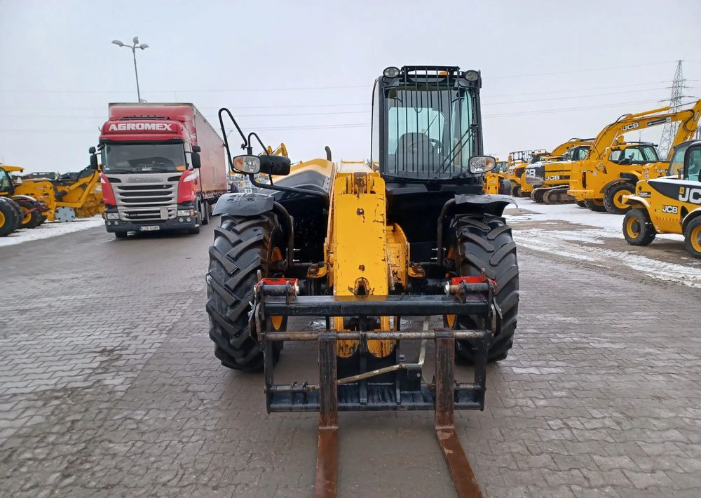 JCB 531-70 - Telescopic handler: picture 3 JCB 531-70 - Telescopic handler: picture 3