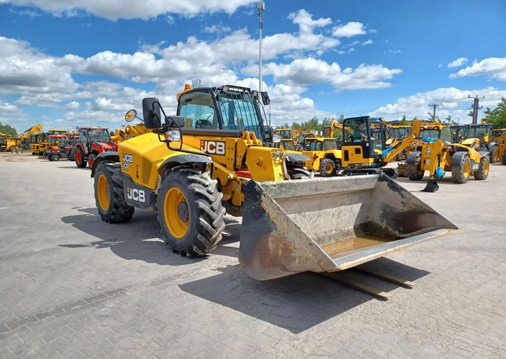 JCB 535-95 - Telescopic handler: picture 3 JCB 535-95 - Telescopic handler: picture 3