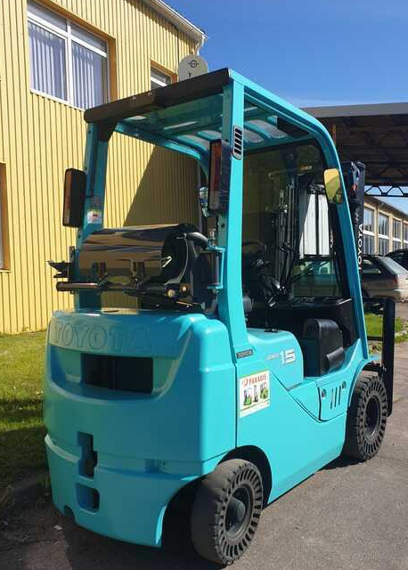 TOYOTA Toyota 02-8FGL15 - LPG forklift: picture 3 TOYOTA Toyota 02-8FGL15 - LPG forklift: picture 3