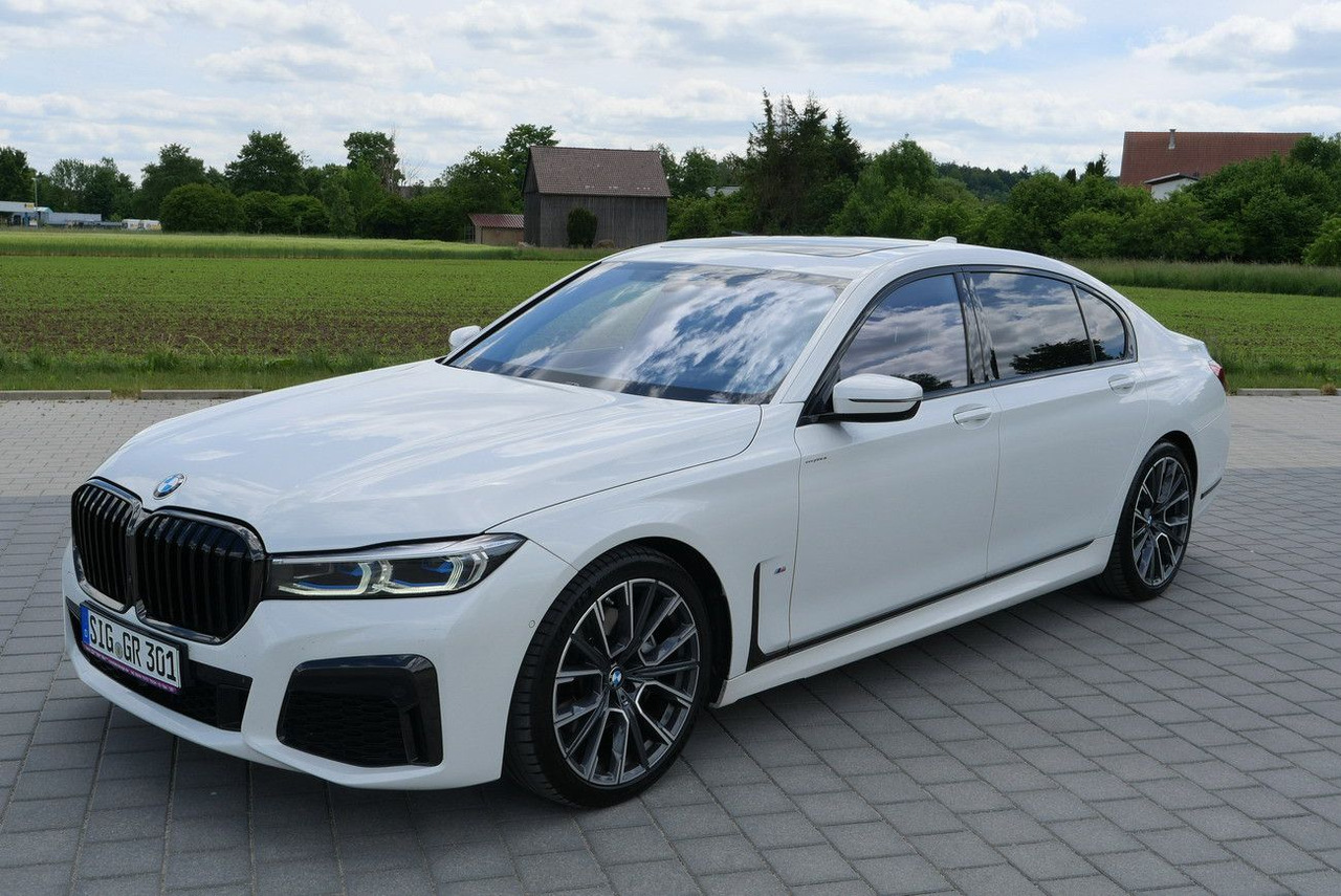 BMW 730Ld XDRIVE /VOLL/REAR ENTERT. /LANGSTRECKE 48V - Saloon car: picture 2 BMW 730Ld XDRIVE /VOLL/REAR ENTERT. /LANGSTRECKE 48V - Saloon car: picture 2