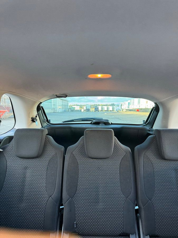 People carrier Citroën C4 Picasso DIESEL HDI 1,6 EURO 4 !!!!!!!!!!!!!!!: picture 21