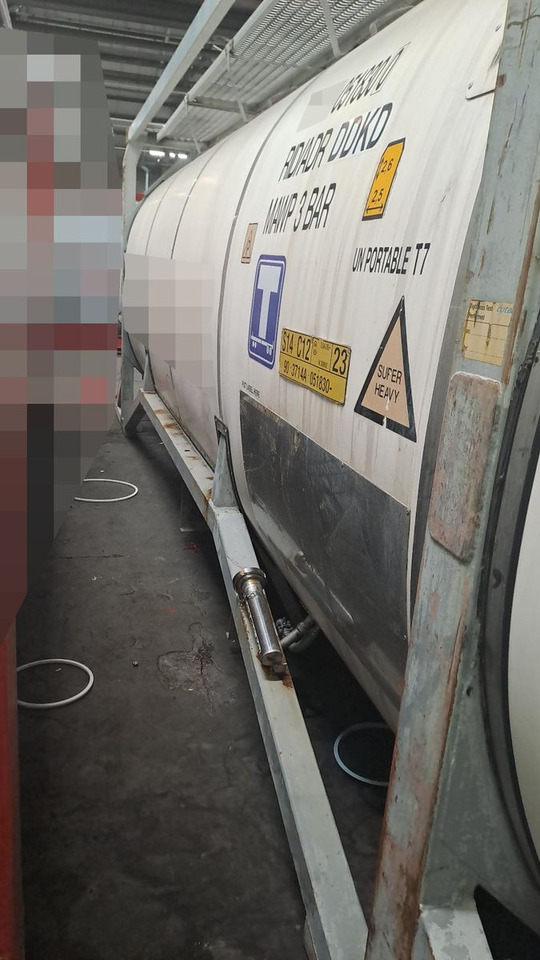 31.000 Liter V4A ADR bis 6/2026 mehrmals vorha - Tank container: picture 2 31.000 Liter V4A ADR bis 6/2026 mehrmals vorha - Tank container: picture 2
