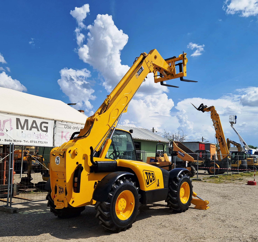 JCB 533-105 - Telescopic handler: picture 5 JCB 533-105 - Telescopic handler: picture 5