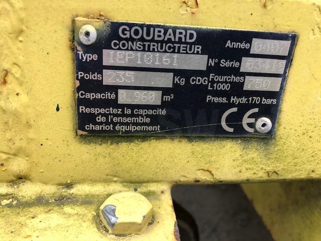 DIVERS ACCESSOIRES BTP GODET BENNE GODET PELLE /CAISSONS /ROUES /DIVERS - Attachment for Construction machinery: picture 3 DIVERS ACCESSOIRES BTP GODET BENNE GODET PELLE /CAISSONS /ROUES /DIVERS - Attachment for Construction machinery: picture 3