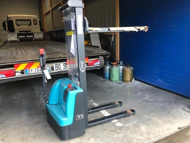 Baoli ES-10-N01 gerbeur accompagnant - Stacker: picture 2 Baoli ES-10-N01 gerbeur accompagnant - Stacker: picture 2
