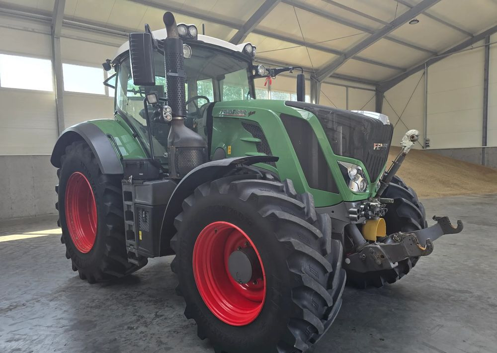 Fendt 828 - Farm tractor: picture 2 Fendt 828 - Farm tractor: picture 2
