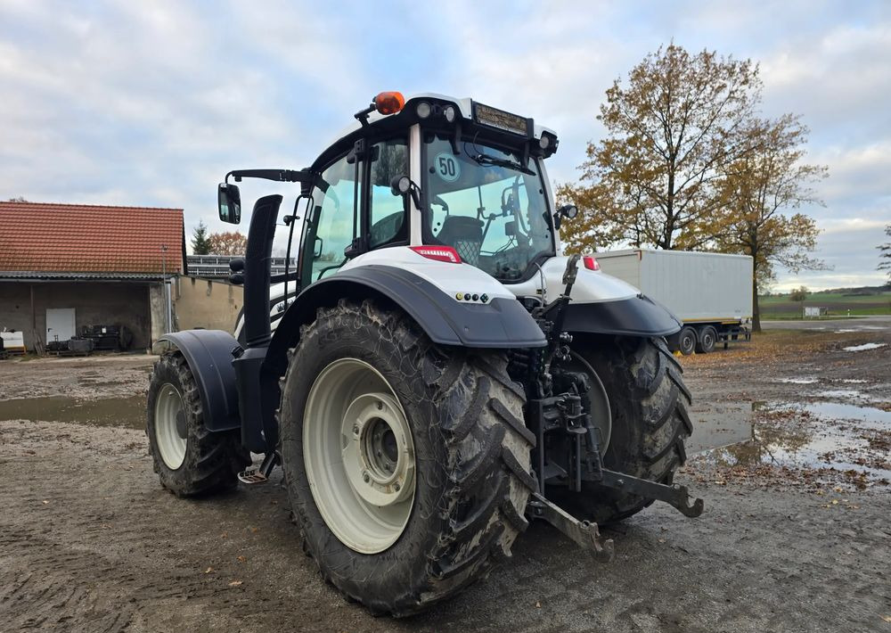 Farm tractor Valtra T 174S: picture 9 Farm tractor Valtra T 174S: picture 9
