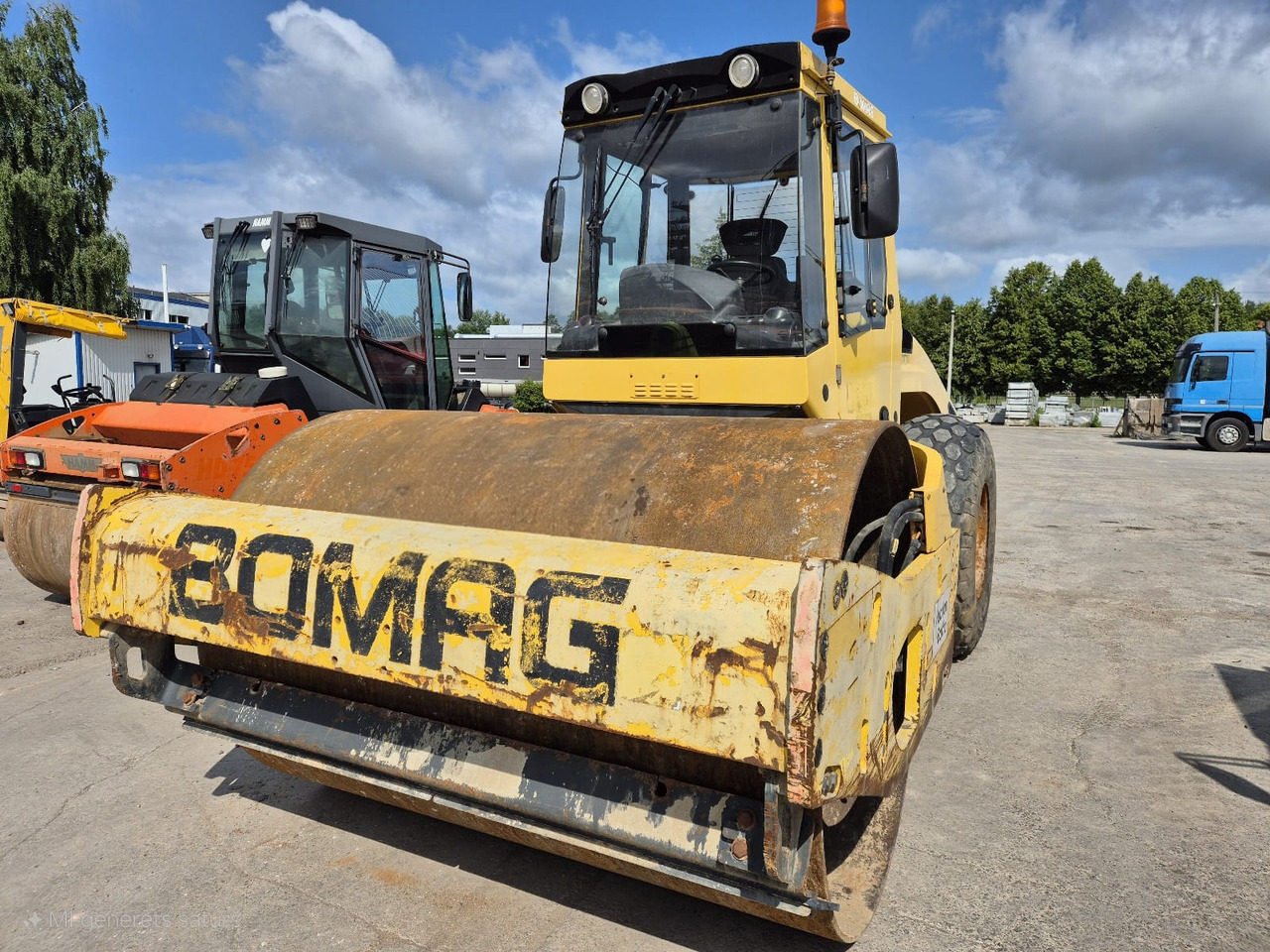 BOMAG BW211 D-4 - Compactor: picture 2 BOMAG BW211 D-4 - Compactor: picture 2