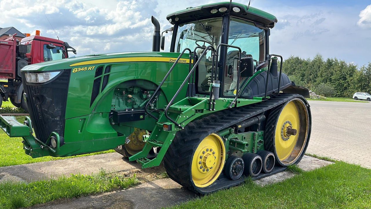 John Deere 8345RT - Tracked tractor: picture 1 John Deere 8345RT - Tracked tractor: picture 1