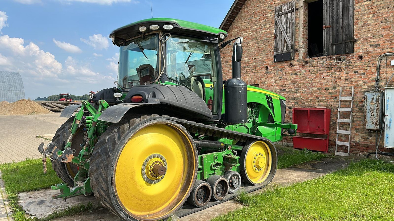 John Deere 8345RT - Tracked tractor: picture 2 John Deere 8345RT - Tracked tractor: picture 2