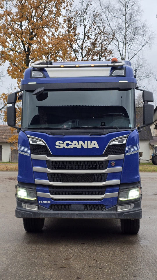 SCANIA R450 - Timber truck, Crane truck: picture 3 SCANIA R450 - Timber truck, Crane truck: picture 3