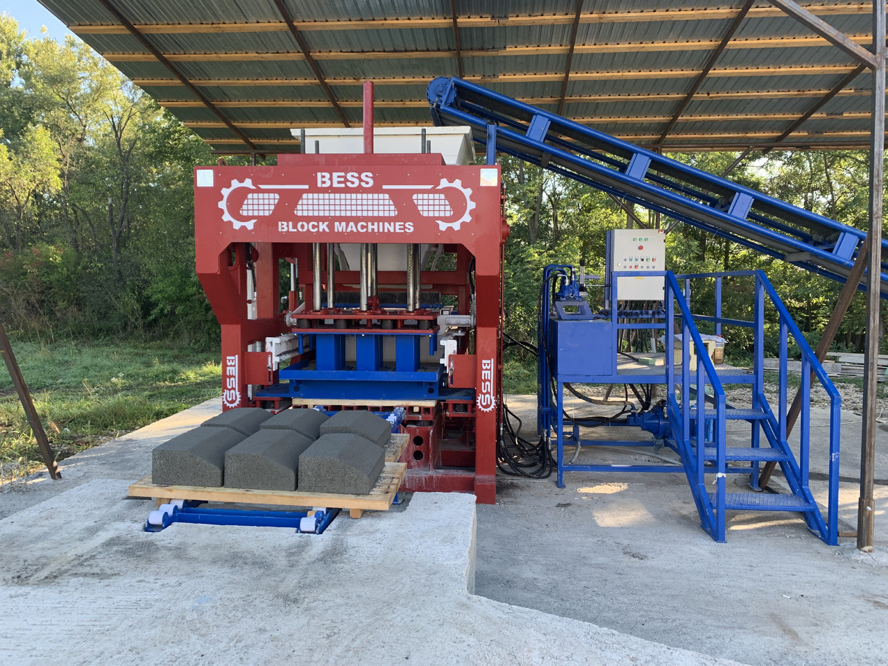 Curbstones Machine | PRS-400 Semi-Automatic - Block making machine: picture 2 Curbstones Machine | PRS-400 Semi-Automatic - Block making machine: picture 2