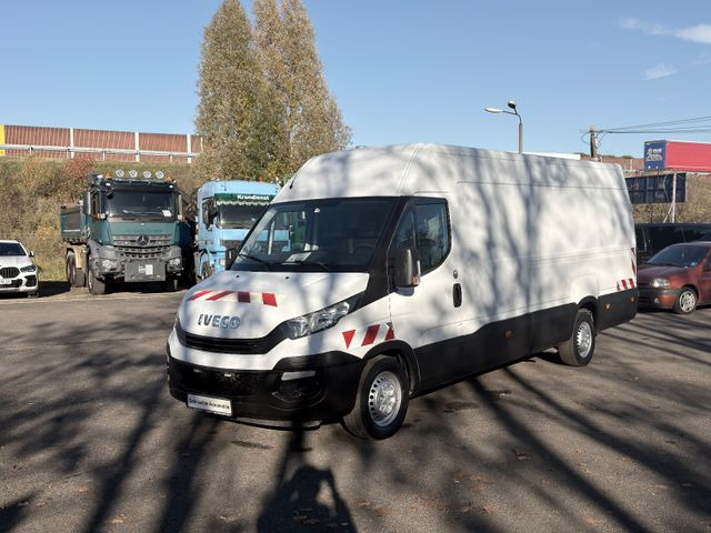 Iveco Daily Kasten 35 S . - Panel van, Crew cab van: picture 3 Iveco Daily Kasten 35 S . - Panel van, Crew cab van: picture 3