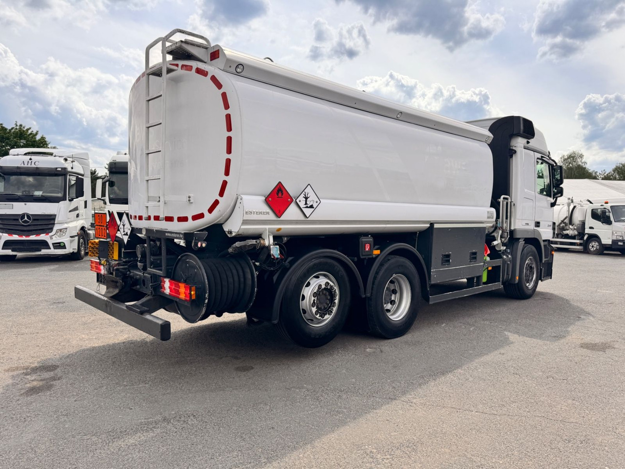 Mercedes-Benz Actros 2541 Tankwagen - Tanker truck: picture 4 Mercedes-Benz Actros 2541 Tankwagen - Tanker truck: picture 4