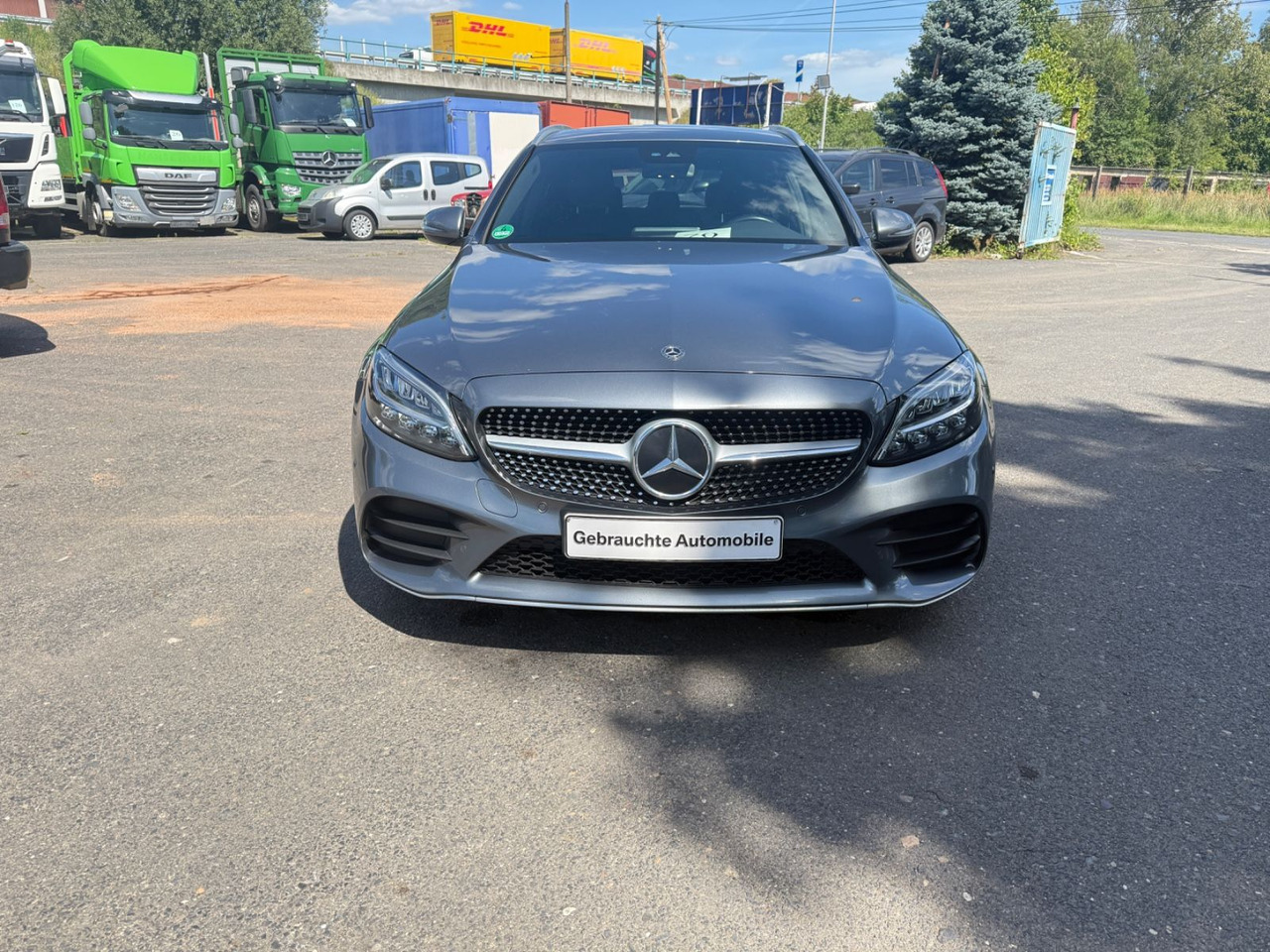 Mercedes-Benz C 220 C -Klasse T-Modell C 220 T d - Estate car: picture 1 Mercedes-Benz C 220 C -Klasse T-Modell C 220 T d - Estate car: picture 1