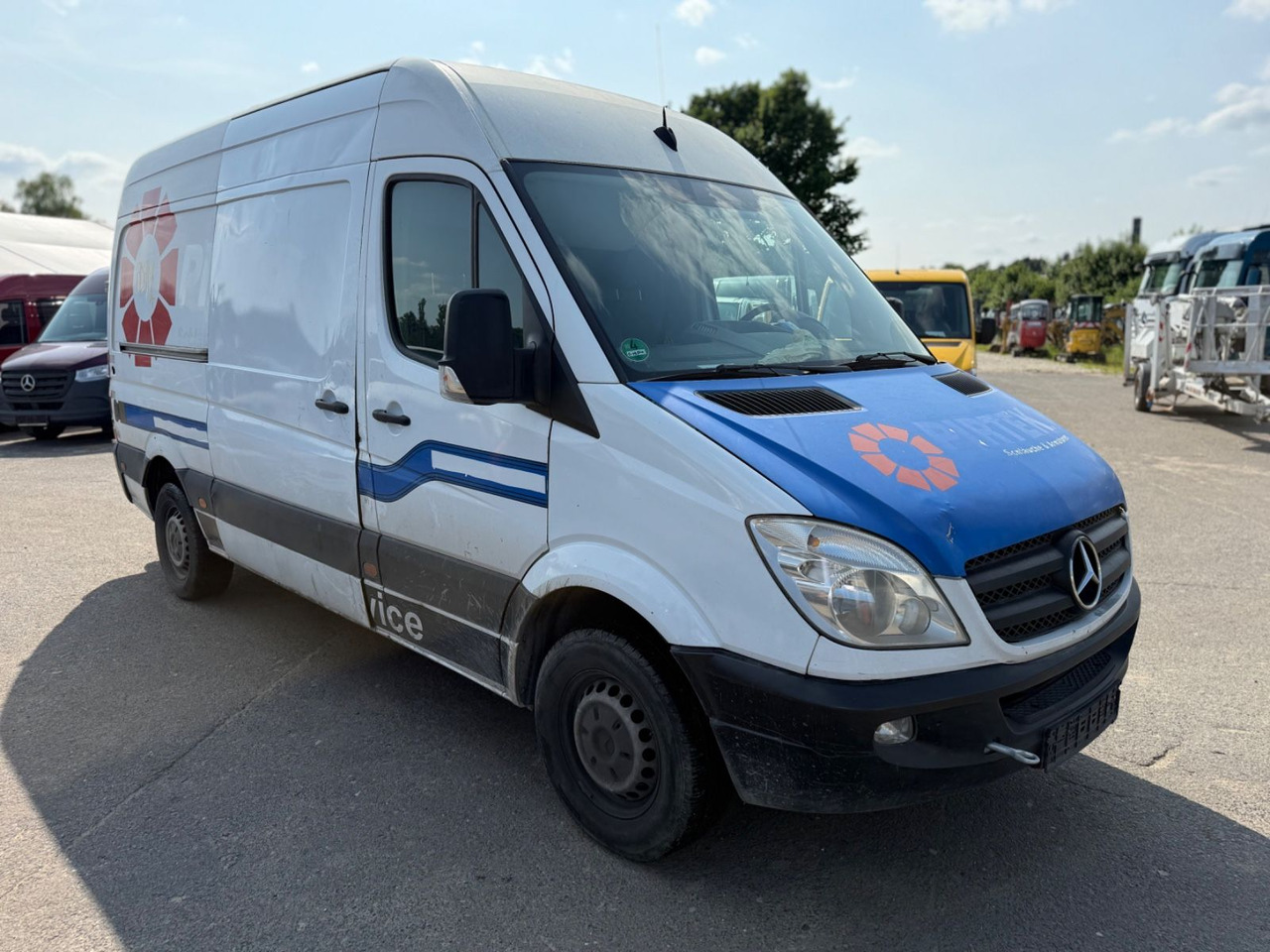 Mercedes-Benz Sprinter II Kasten 313 CDI MOTORSCHADEN !!! - Panel van: picture 2 Mercedes-Benz Sprinter II Kasten 313 CDI MOTORSCHADEN !!! - Panel van: picture 2